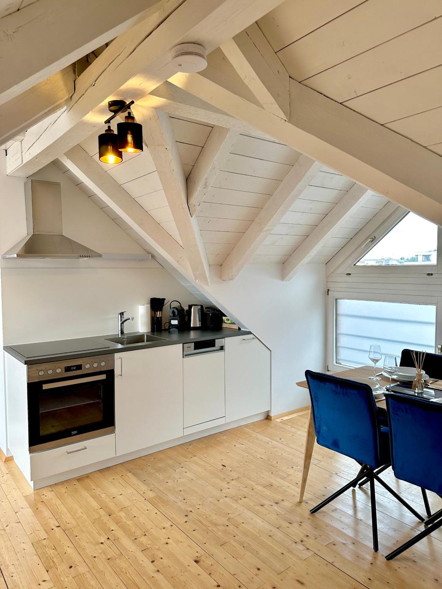 Zentrale Wohnung Mit Dachterasse Брегенц Екстериор снимка