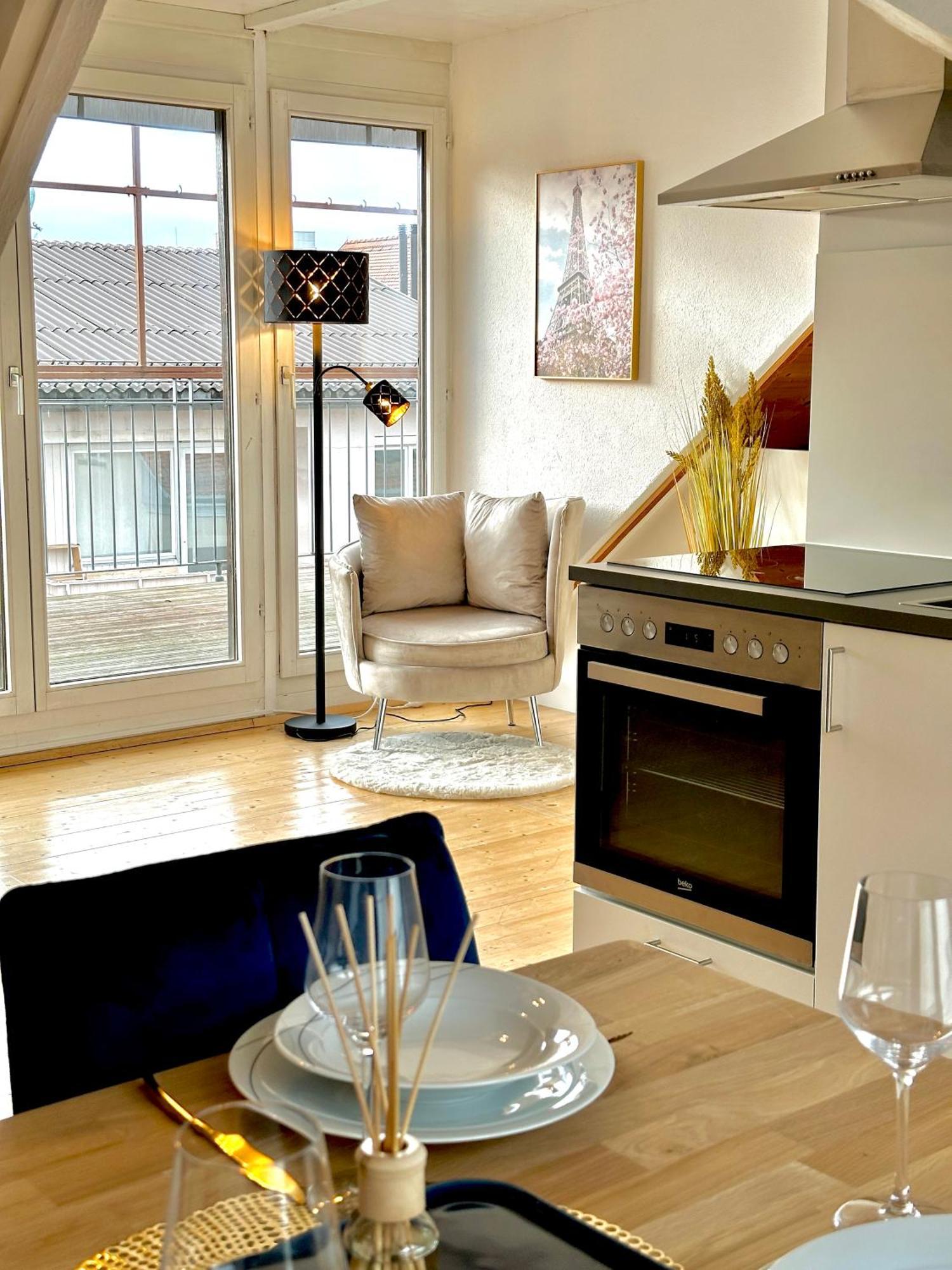 Zentrale Wohnung Mit Dachterasse Брегенц Екстериор снимка